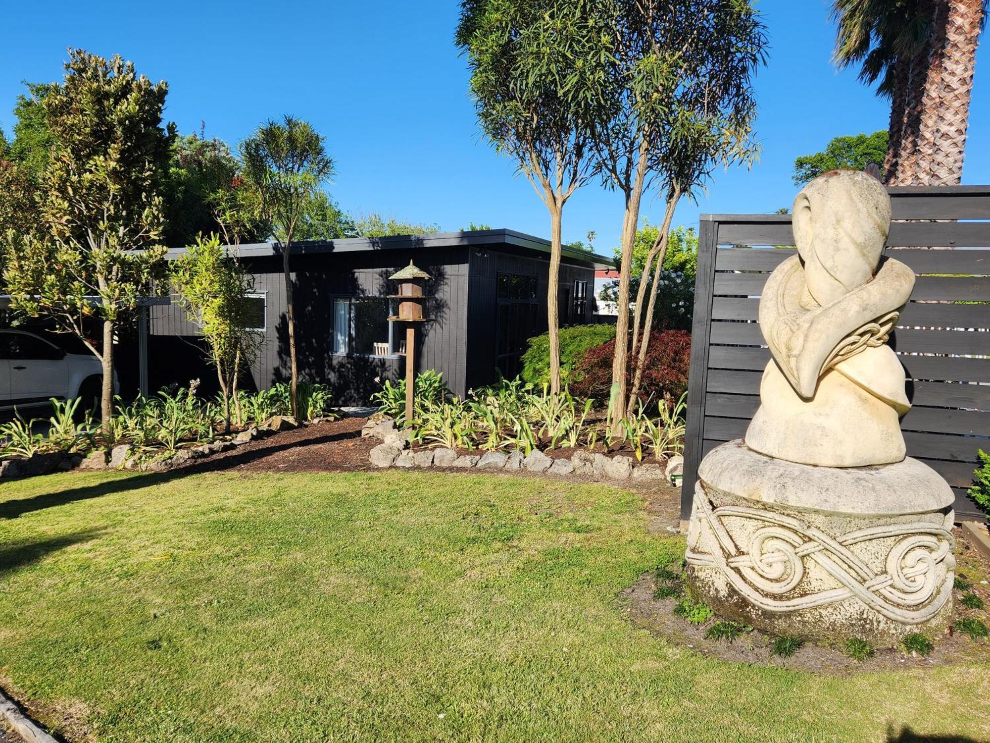 Cedar House Acomodação com café da manhã Gisborne Exterior foto